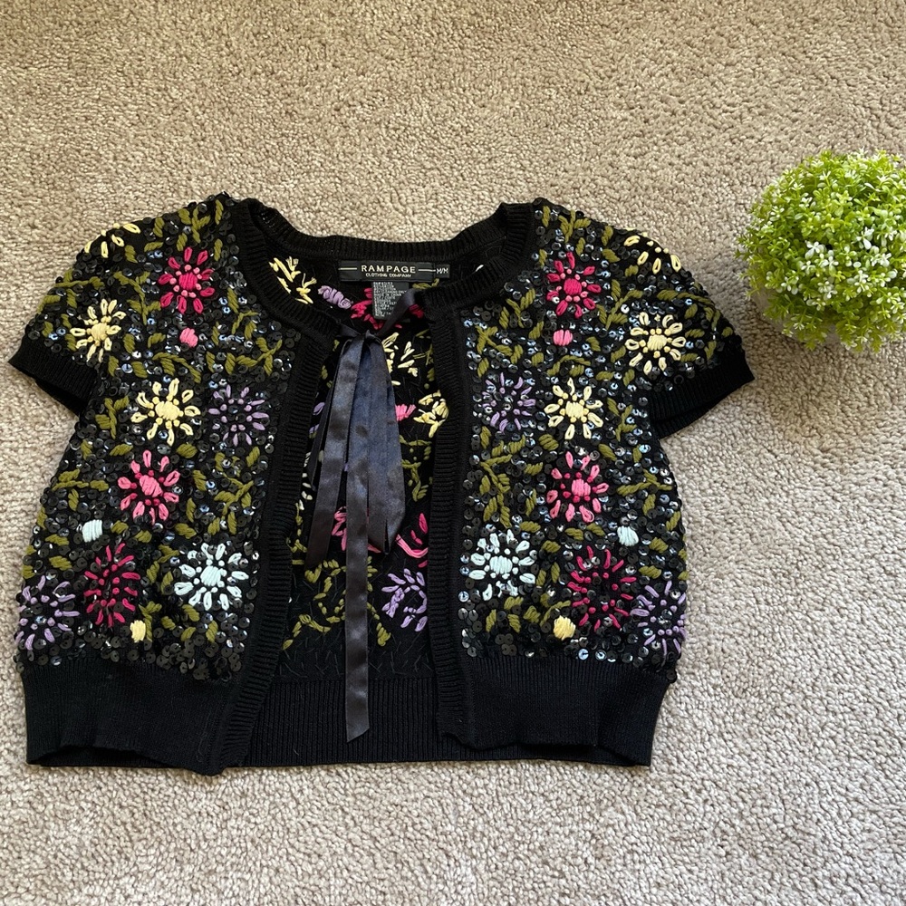 RAMPAGE Black sequin and multicolor bolero Medium